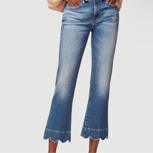 NWT Frame Cropped Flare Low Rise Jean